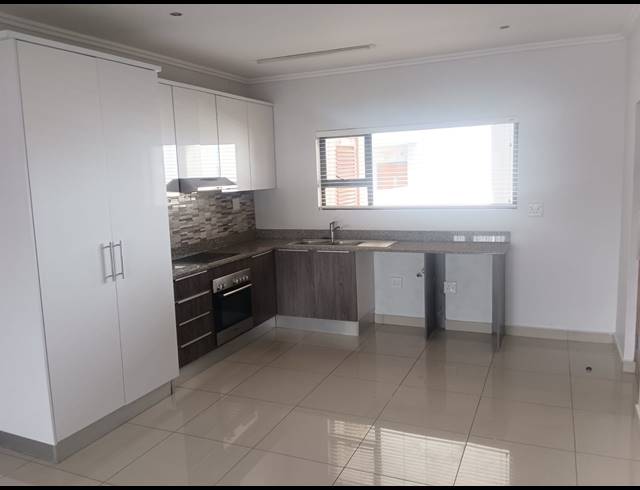 2 BEDROOM APARTMENT FOR SALE IN UMHLANGA RIDGE